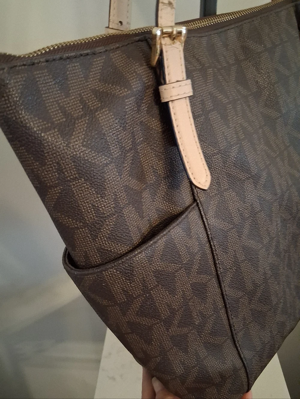 Michael Kors Brown & Tan Signature Leather Tote With Tan Leather Straps - Picture 4 of 10